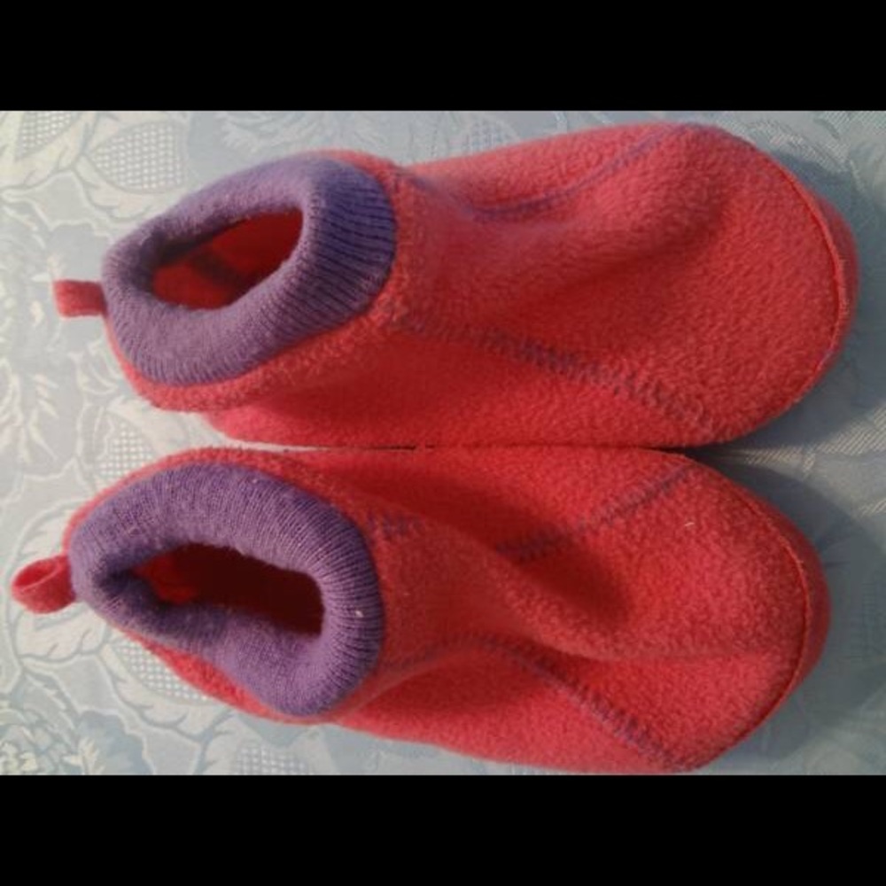 Children’s Place Fleece Slippers